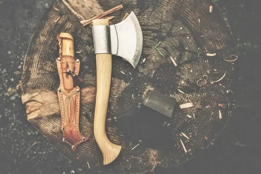 Best Bushcraft Axe - Top 10 Hatchets Reviewed