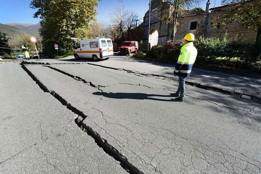 earthquake road