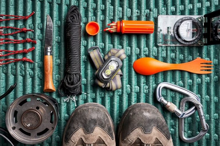 The Best Survival Gear - An Ultimate Emergency Gadgets Guide